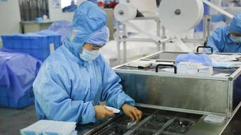 婆婆包水饺 女儿洗衣服 老公送饭,济宁口罩厂女工特忙