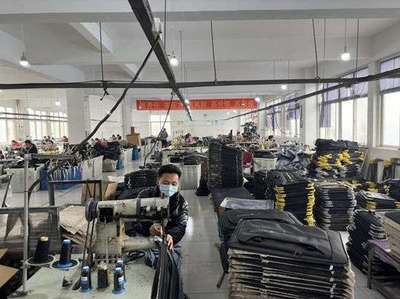 河北白沟:箱包企业"组团"出海抢订单